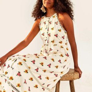 UNWORN. FARM RIO Mixed Cross Stitch Flowers Embroidered Midi Dress